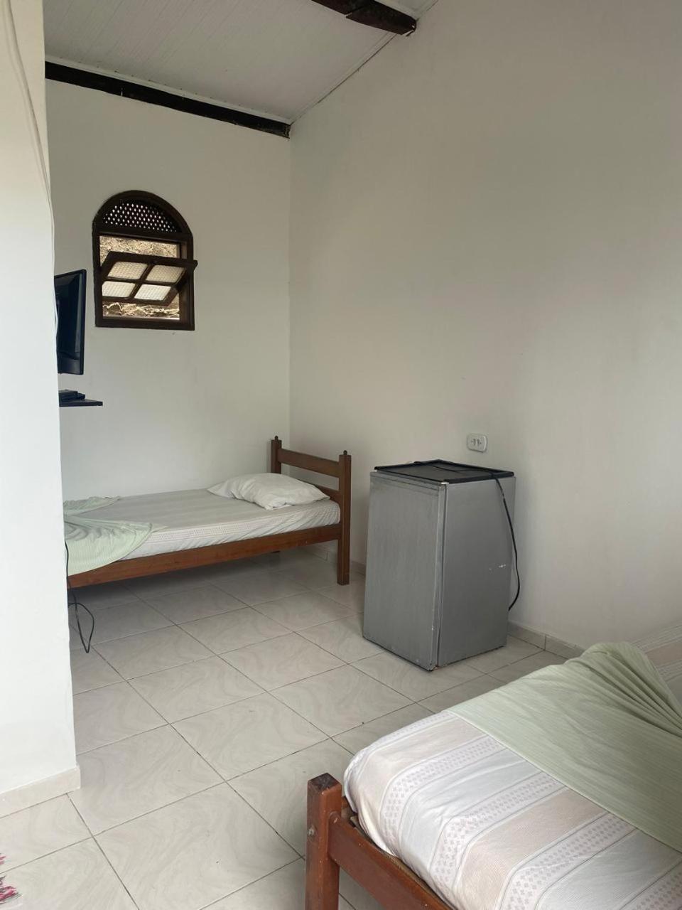 Hotel Raizes *